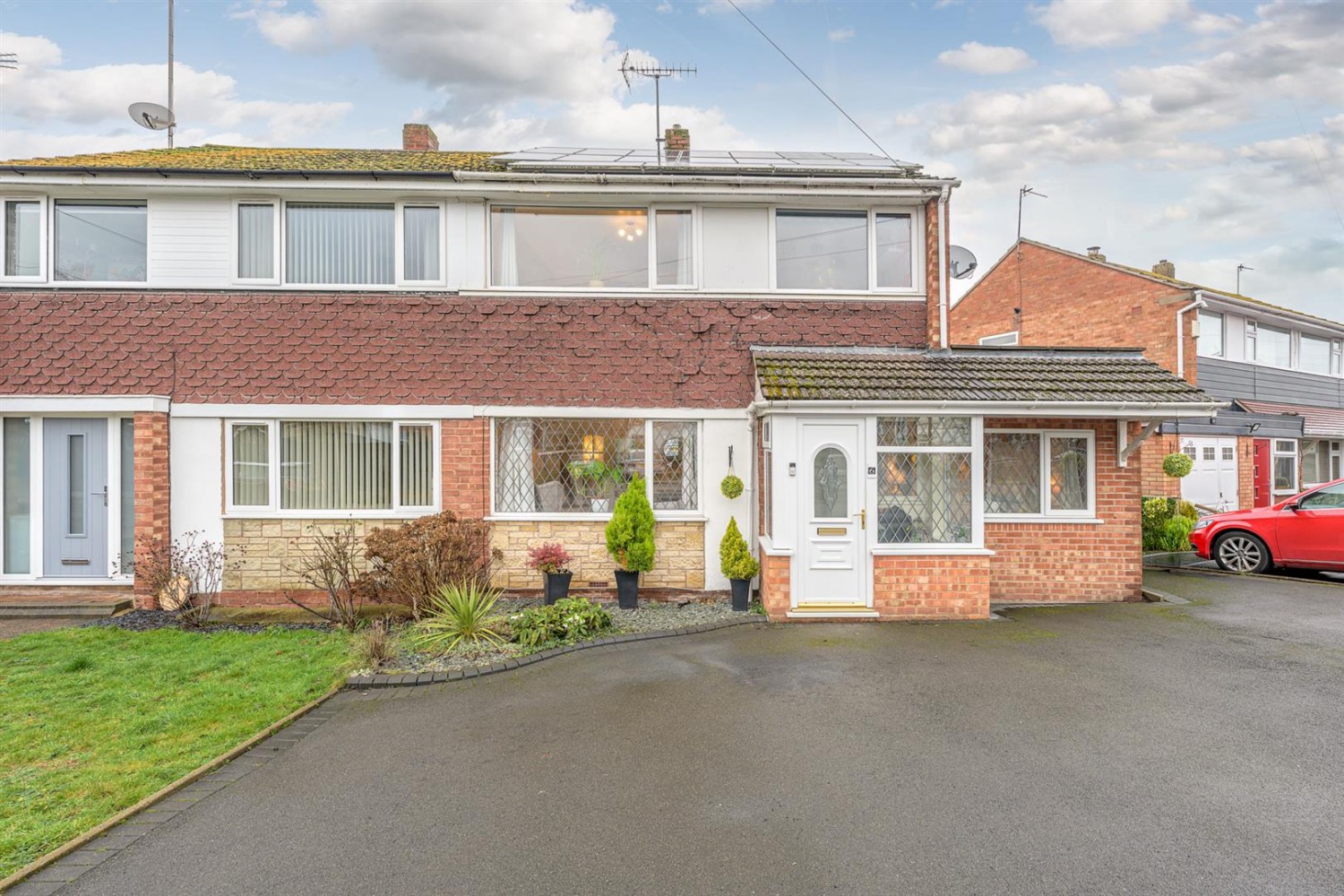 Coniston Drive, Kingswinford, DY6 9BZ