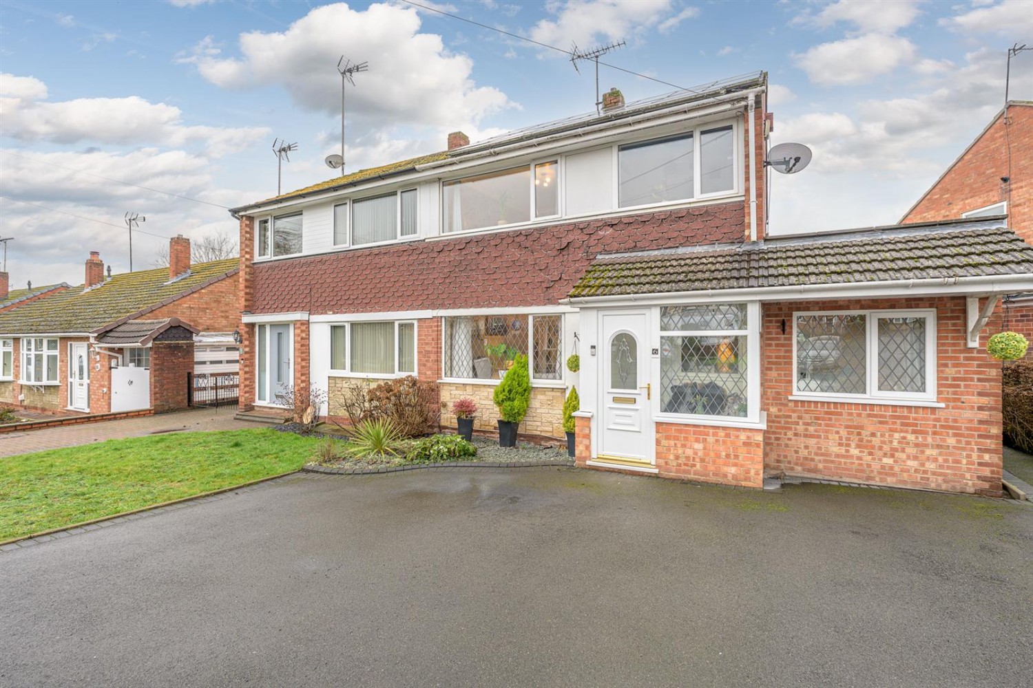 Coniston Drive, Kingswinford, DY6 9BZ