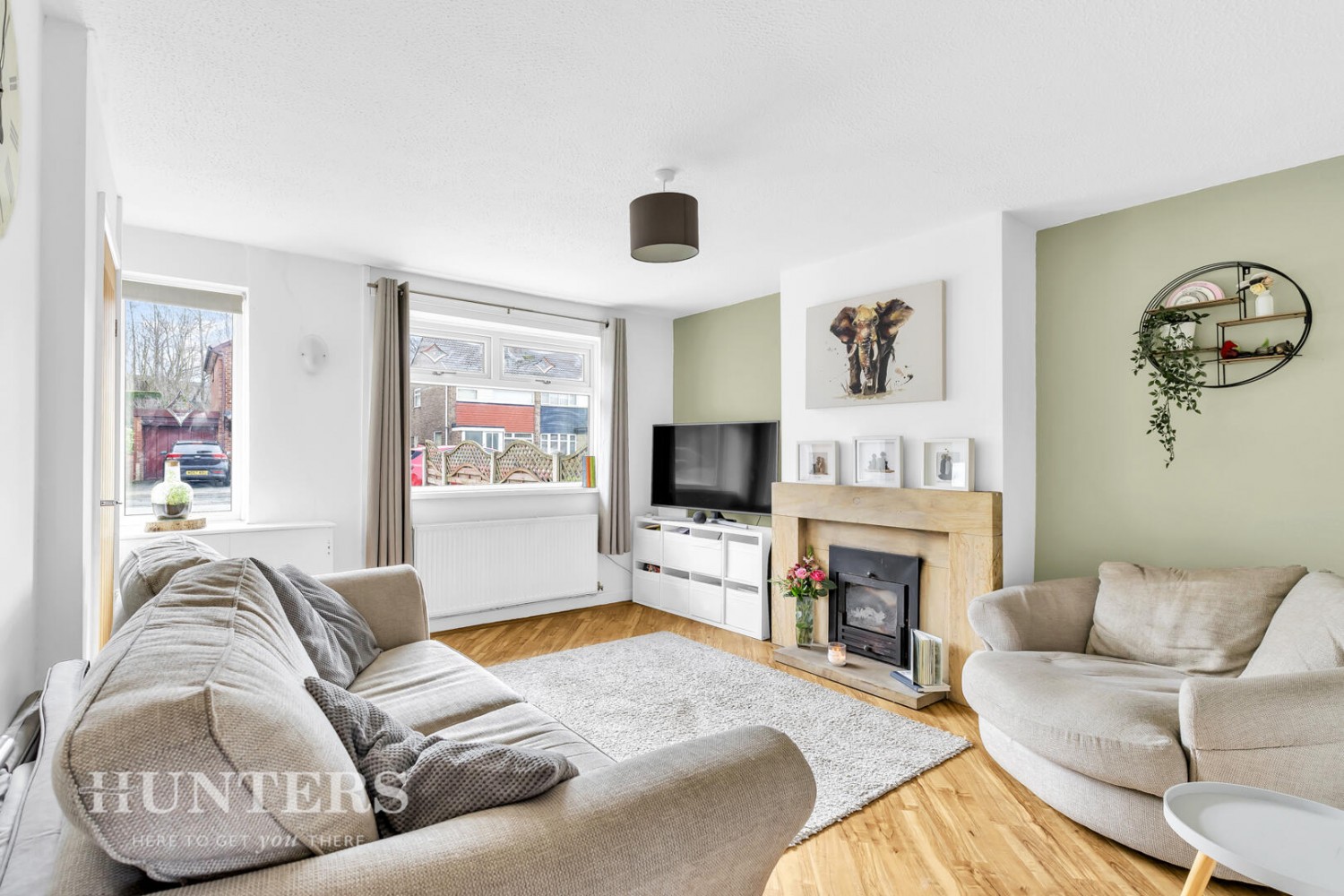 Chichester Close, Smithy Bridge, OL15 8QL