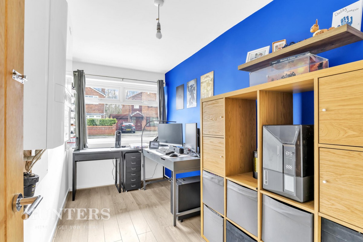 Chichester Close, Smithy Bridge, OL15 8QL