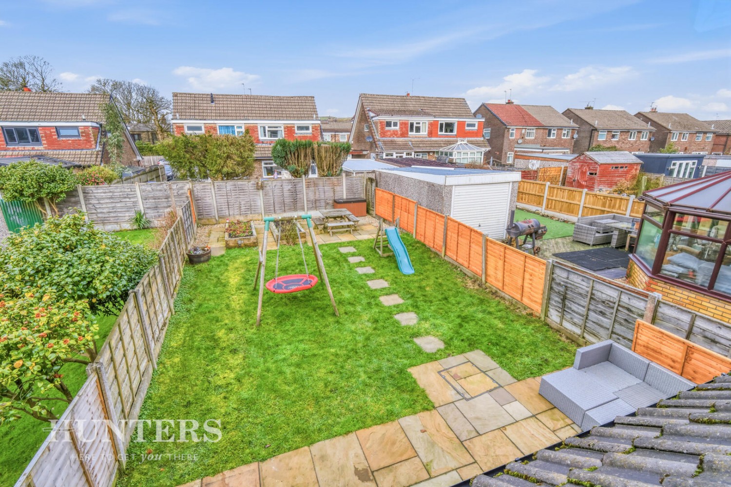 Chichester Close, Smithy Bridge, OL15 8QL