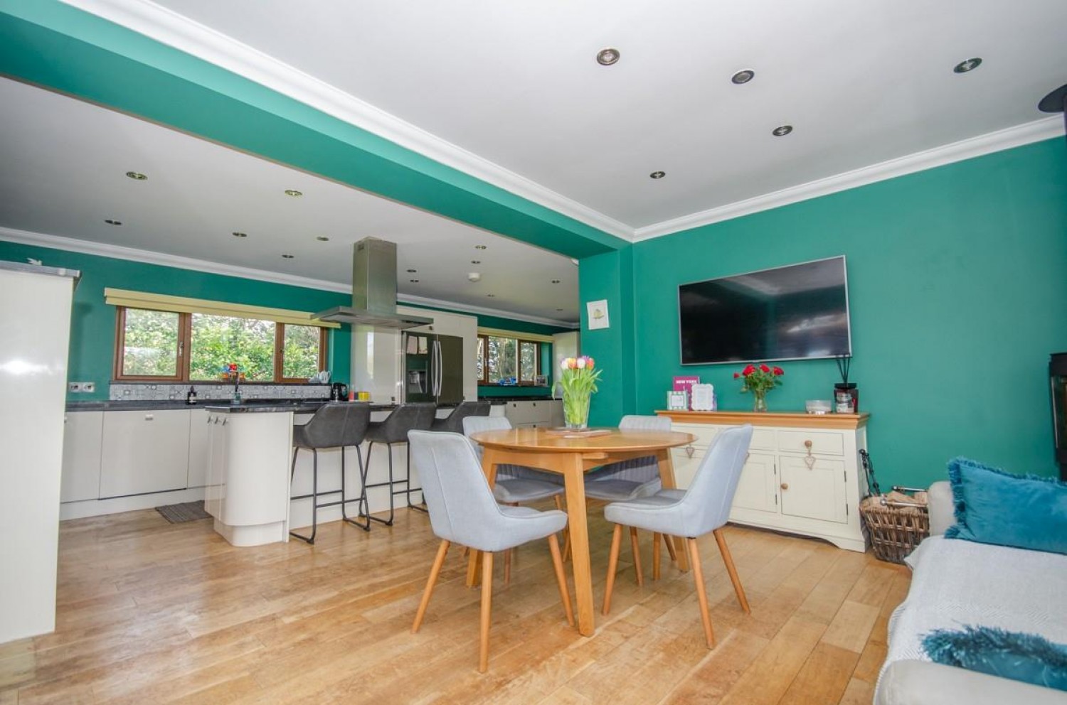 Abbots Road, Hanham, Bristol, BS15 3NR