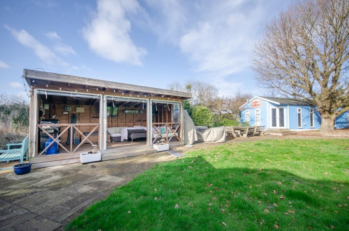 Abbots Road, Hanham, Bristol, BS15 3NR