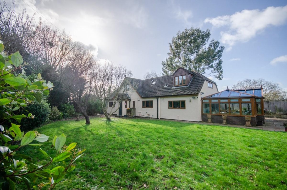 Abbots Road, Hanham, Bristol, BS15 3NR