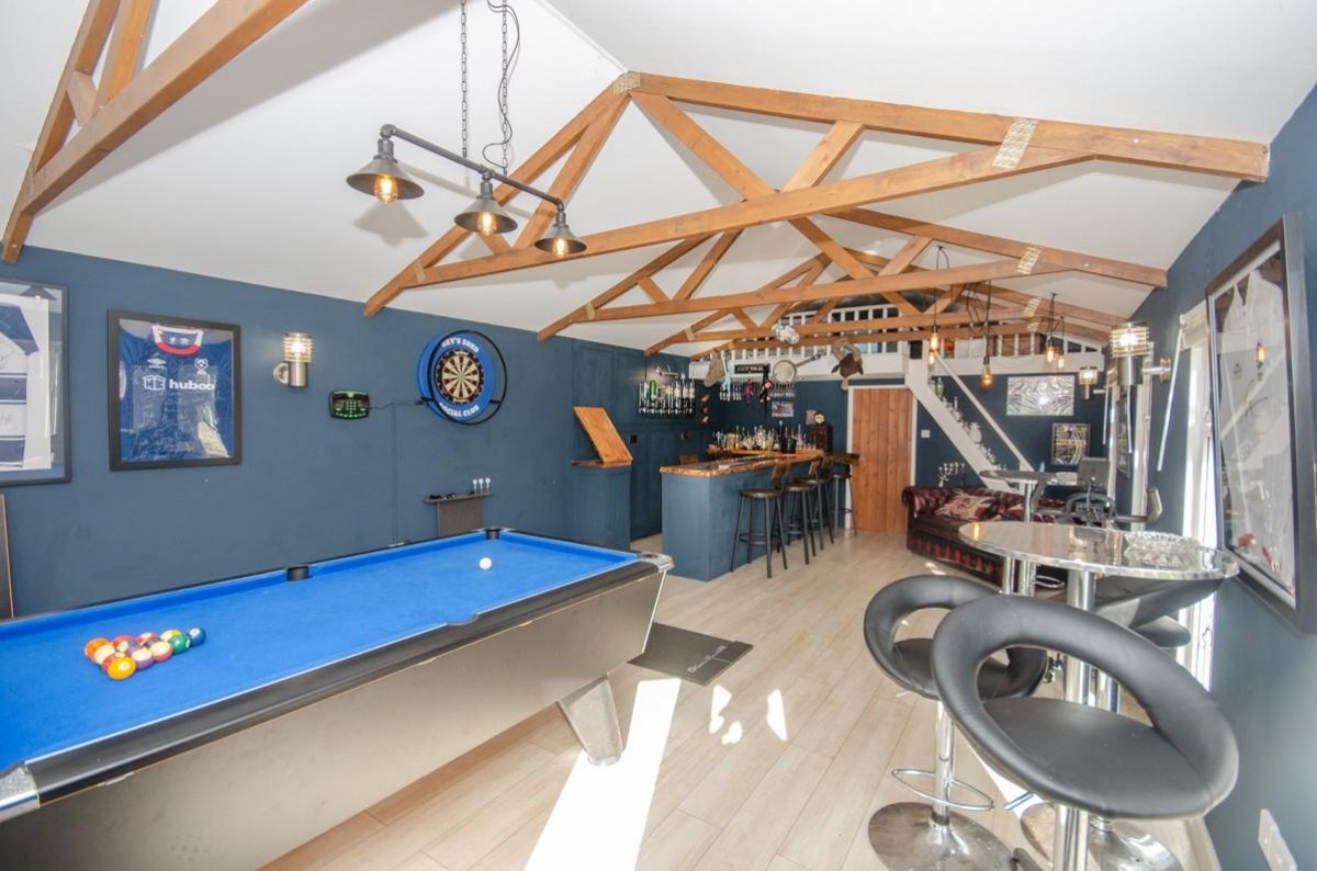 Abbots Road, Hanham, Bristol, BS15 3NR