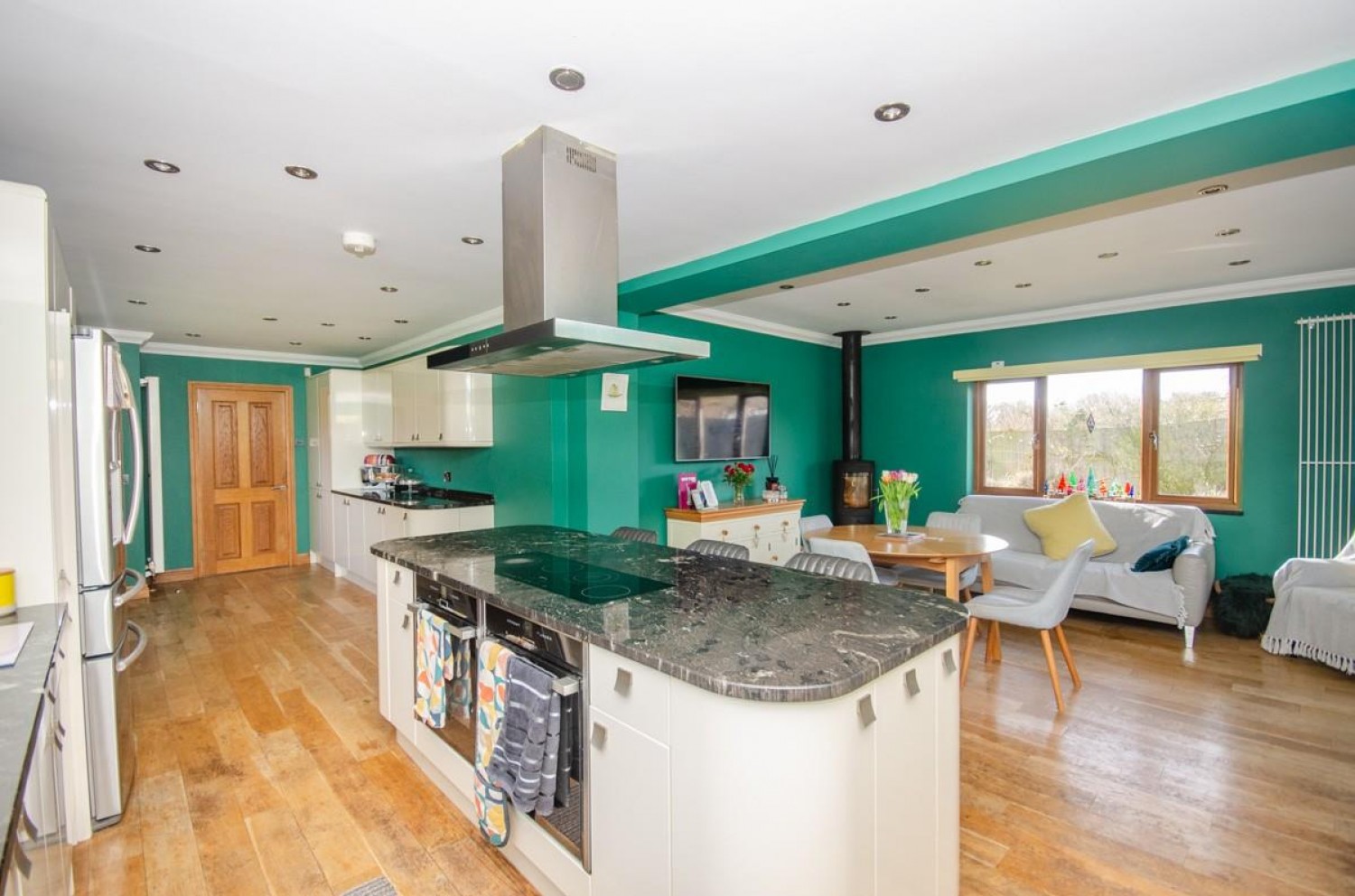 Abbots Road, Hanham, Bristol, BS15 3NR