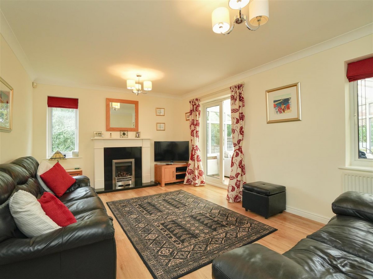 Waltham Close, Strensall, York, North Yorkshire