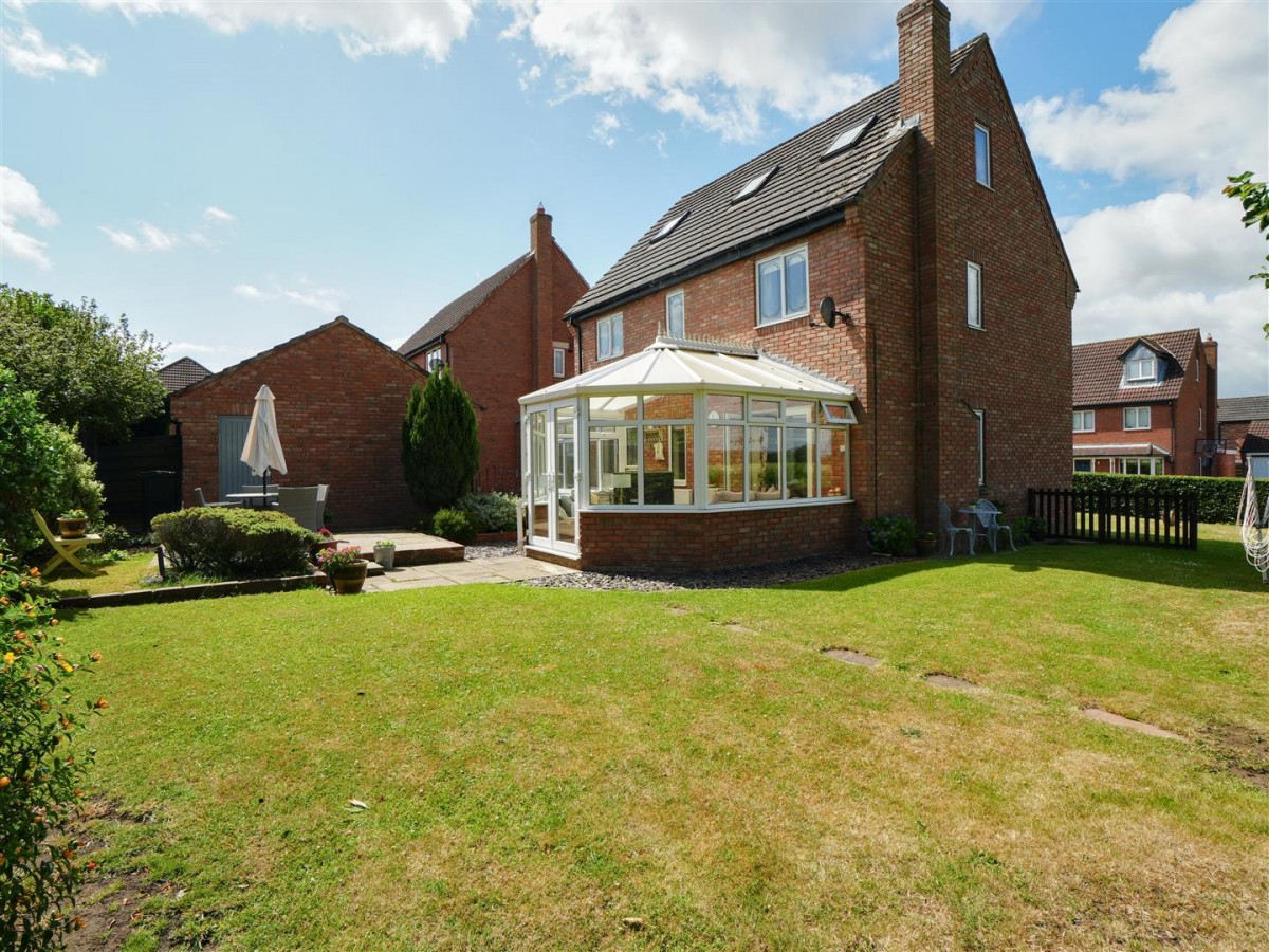 Waltham Close, Strensall, York, North Yorkshire