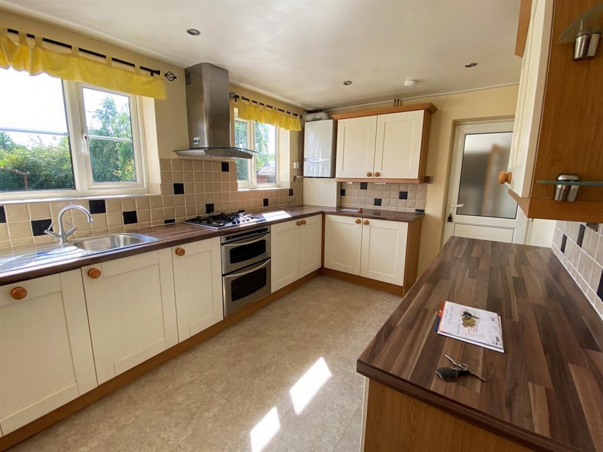 Redditch Road, Alvechurch, Birmingham, B48 7RS