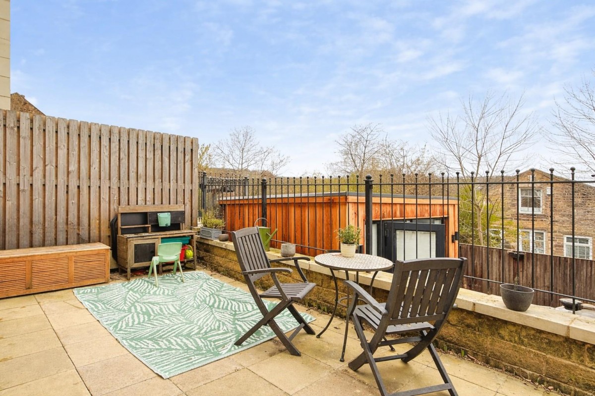 Palmer Green, Farsley, LS28 5FW