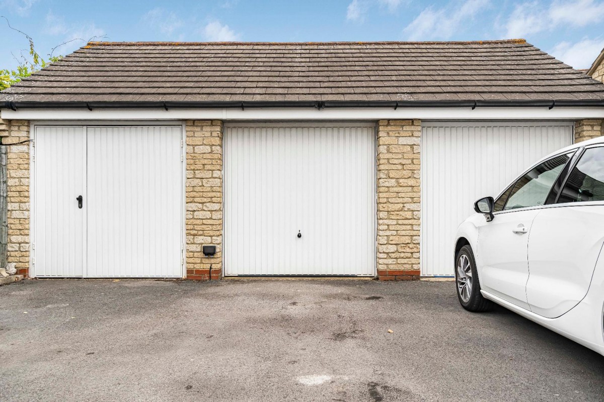 Grebe Road, Bicester