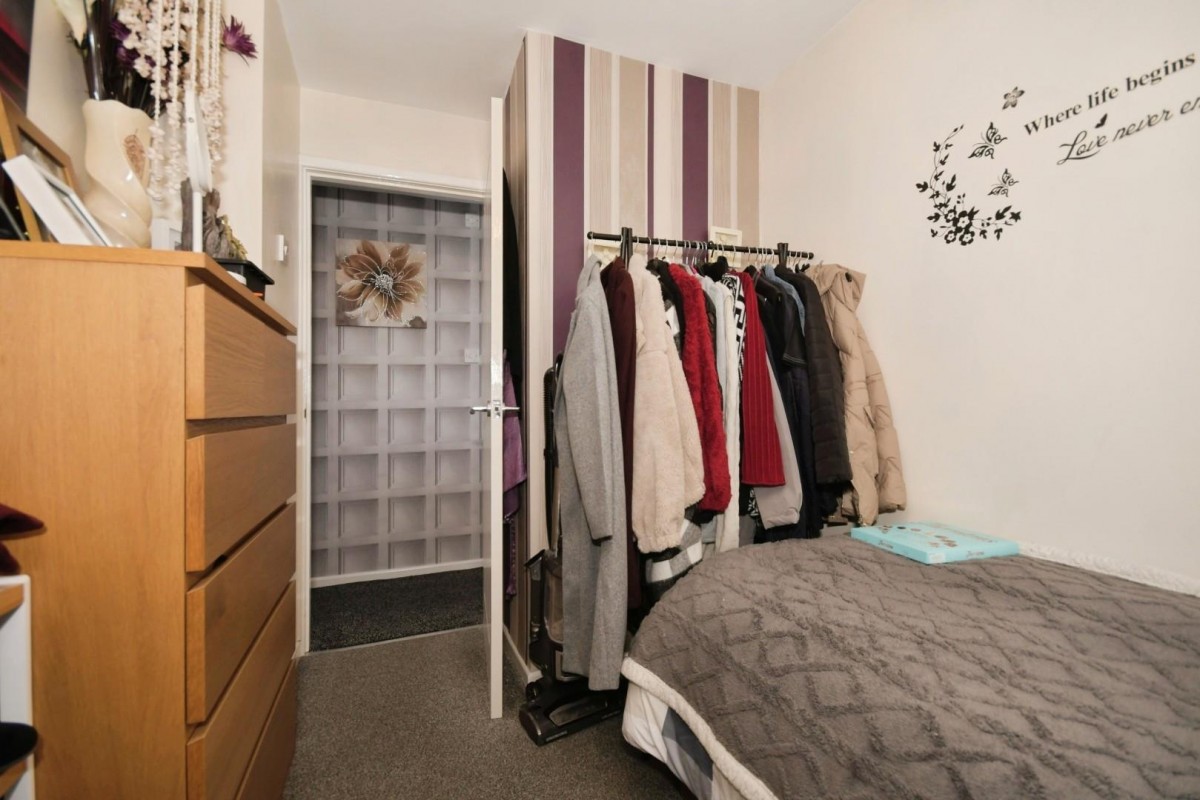 Yew Tree Drive, Shirebrook, Mansfield, NG20 8QH