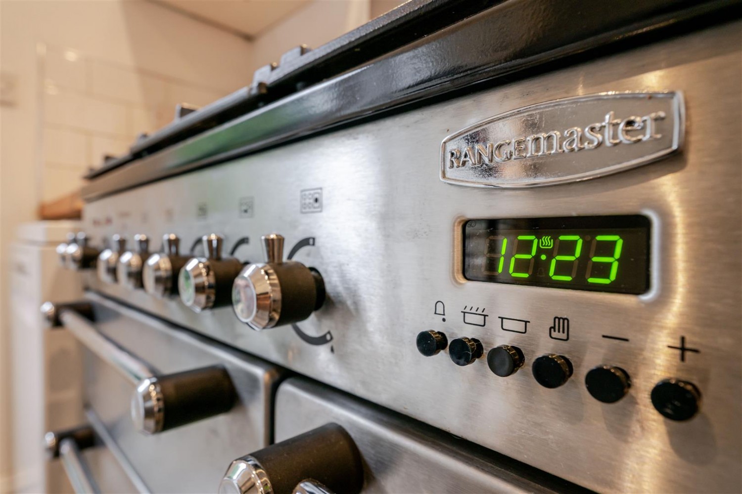 Hilton Lane, Worsley