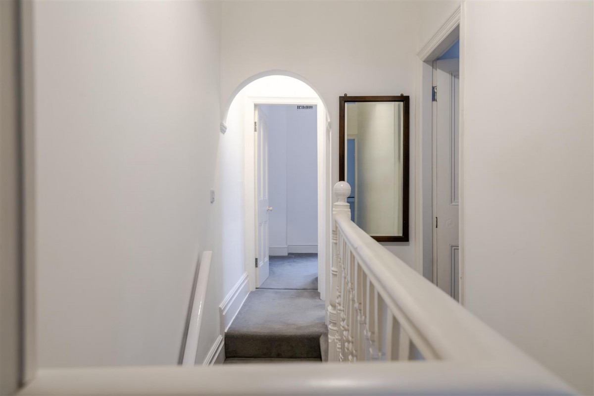 Hilton Lane, Worsley