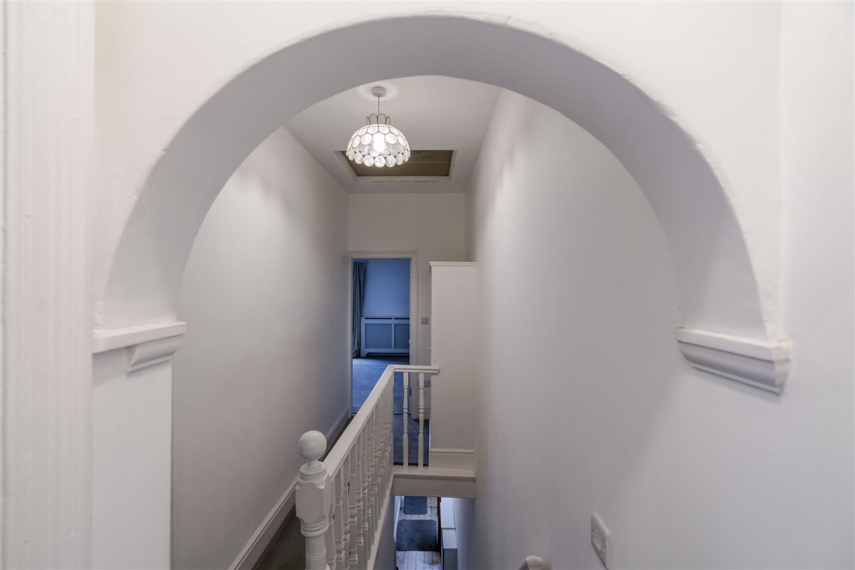 Hilton Lane, Worsley