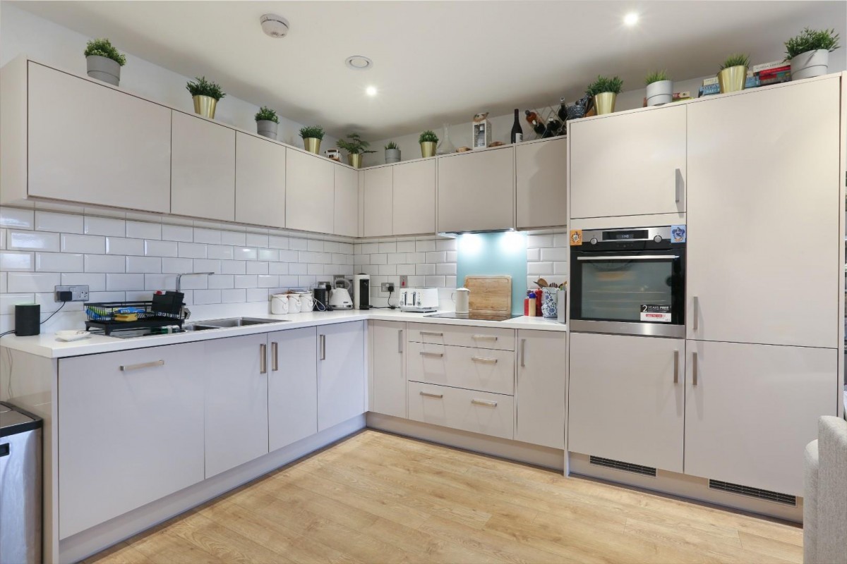 Broome Way, London, SE5