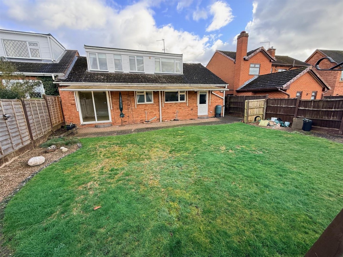 Stourton Crescent, Stourbridge, DY7 6RR