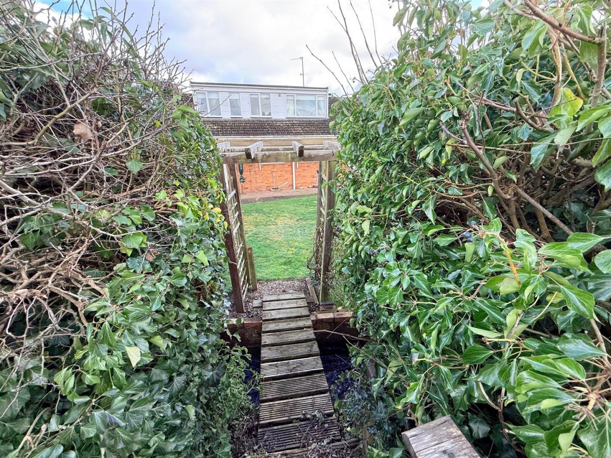 Stourton Crescent, Stourbridge, DY7 6RR