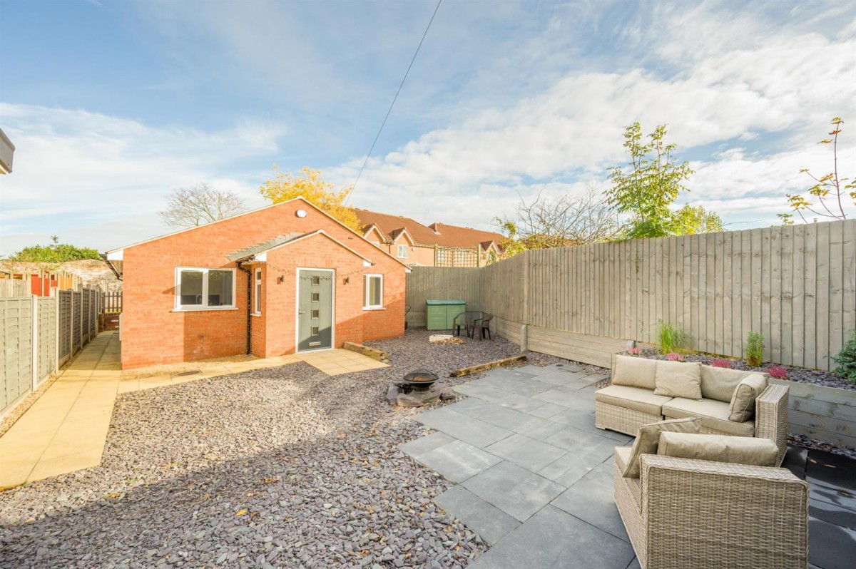 Junction Road, Audnam, Stourbridge, DY8 4YJ