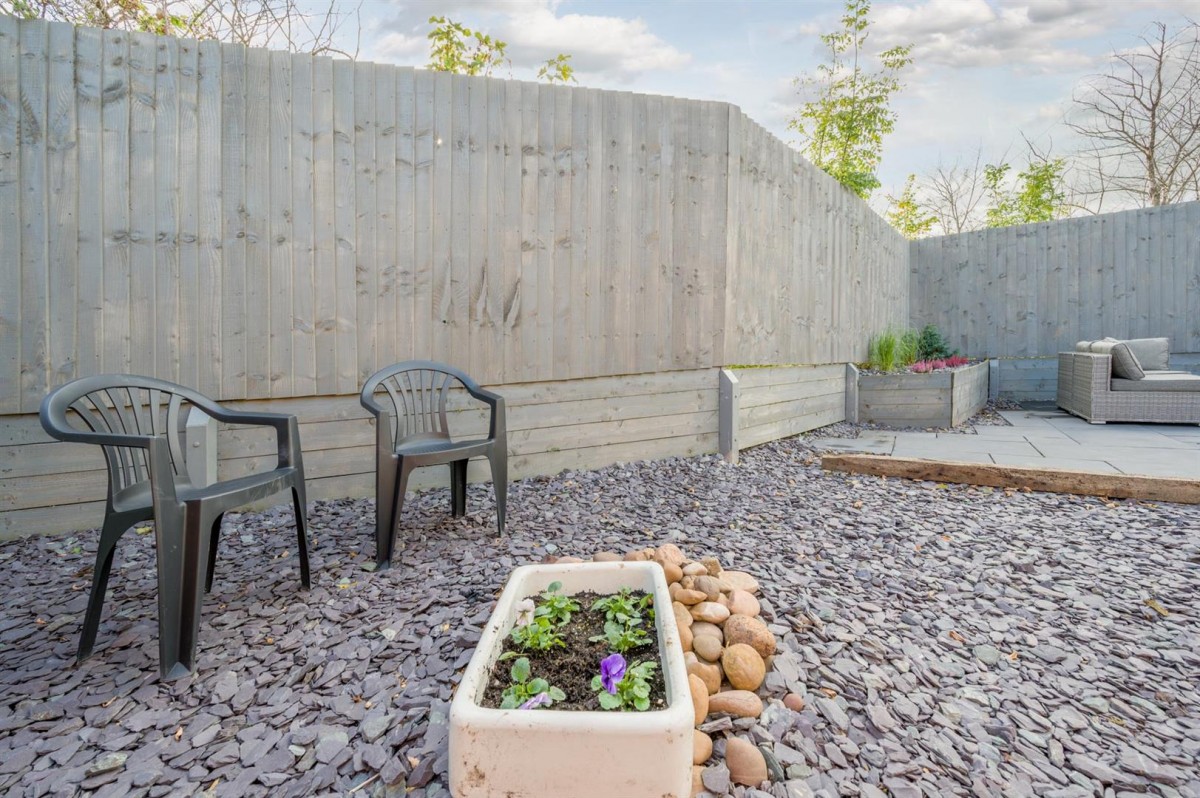 Junction Road, Audnam, Stourbridge, DY8 4YJ