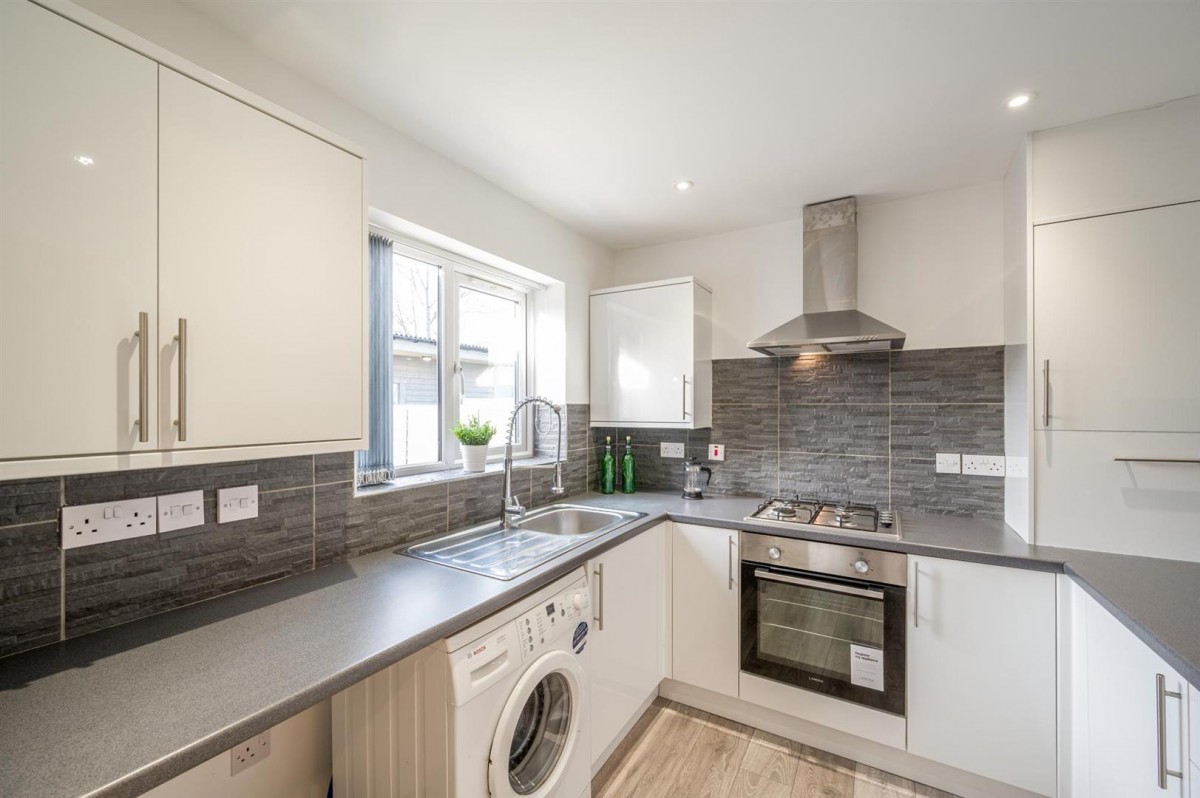 Junction Road, Audnam, Stourbridge, DY8 4YJ