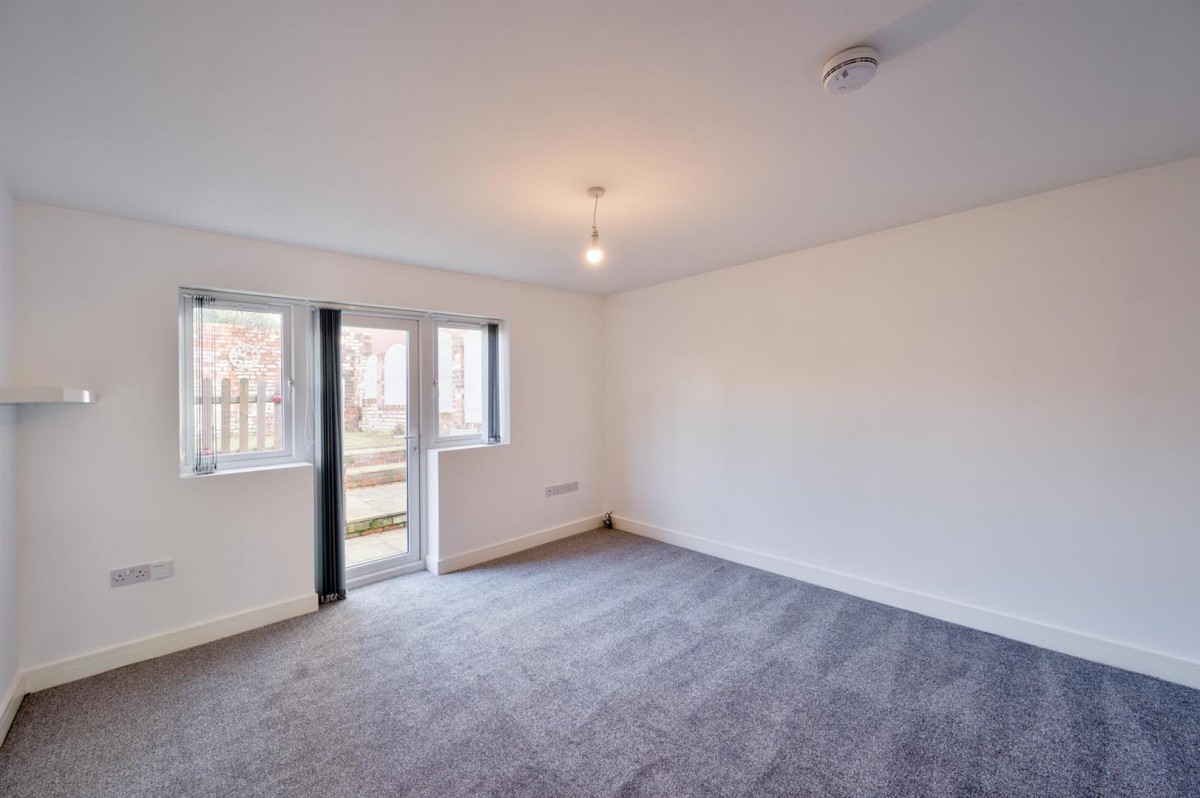 Junction Road, Audnam, Stourbridge, DY8 4YJ