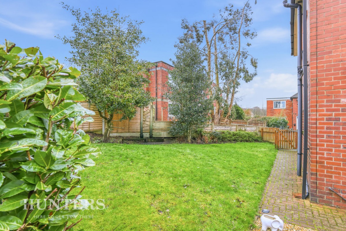 Henderville Street, Littleborough OL15 9HJ