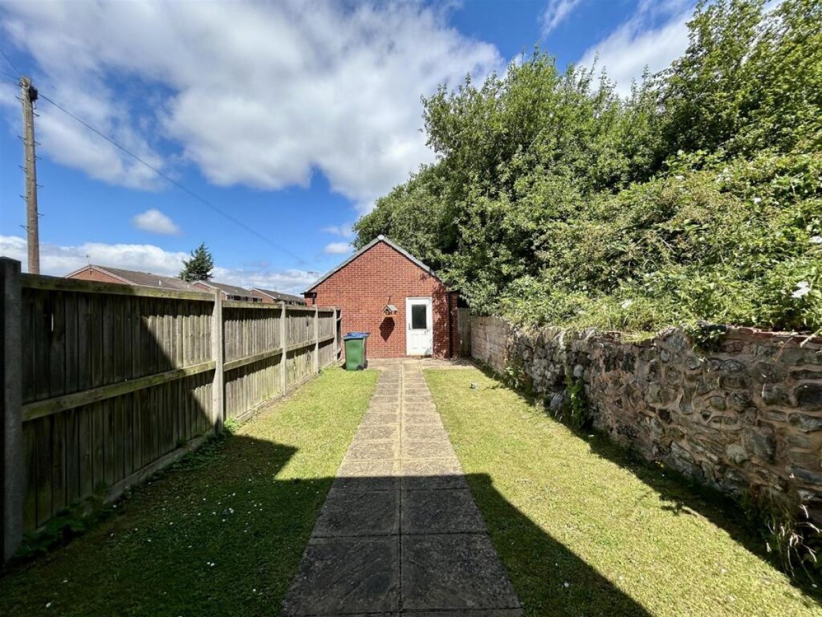 Highgate Street, Cradley Heath, B64 5SE