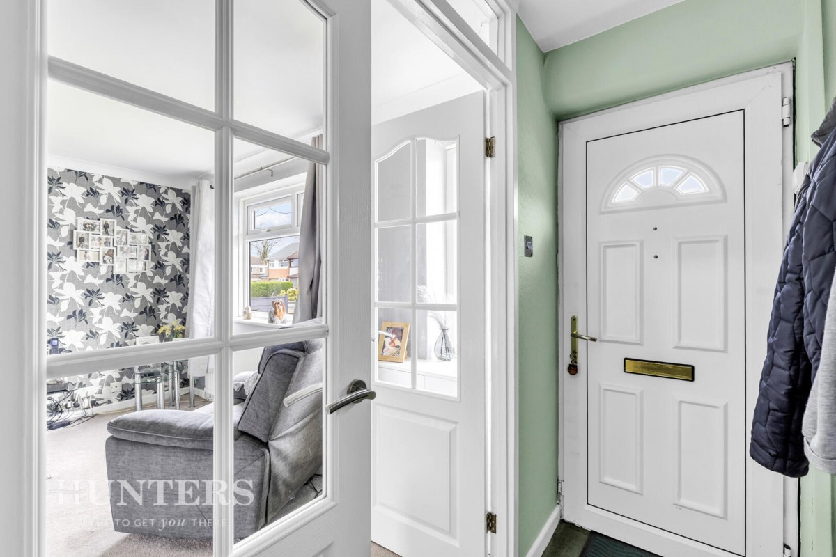 Chichester Close, Smithy Bridge OL15 8QL