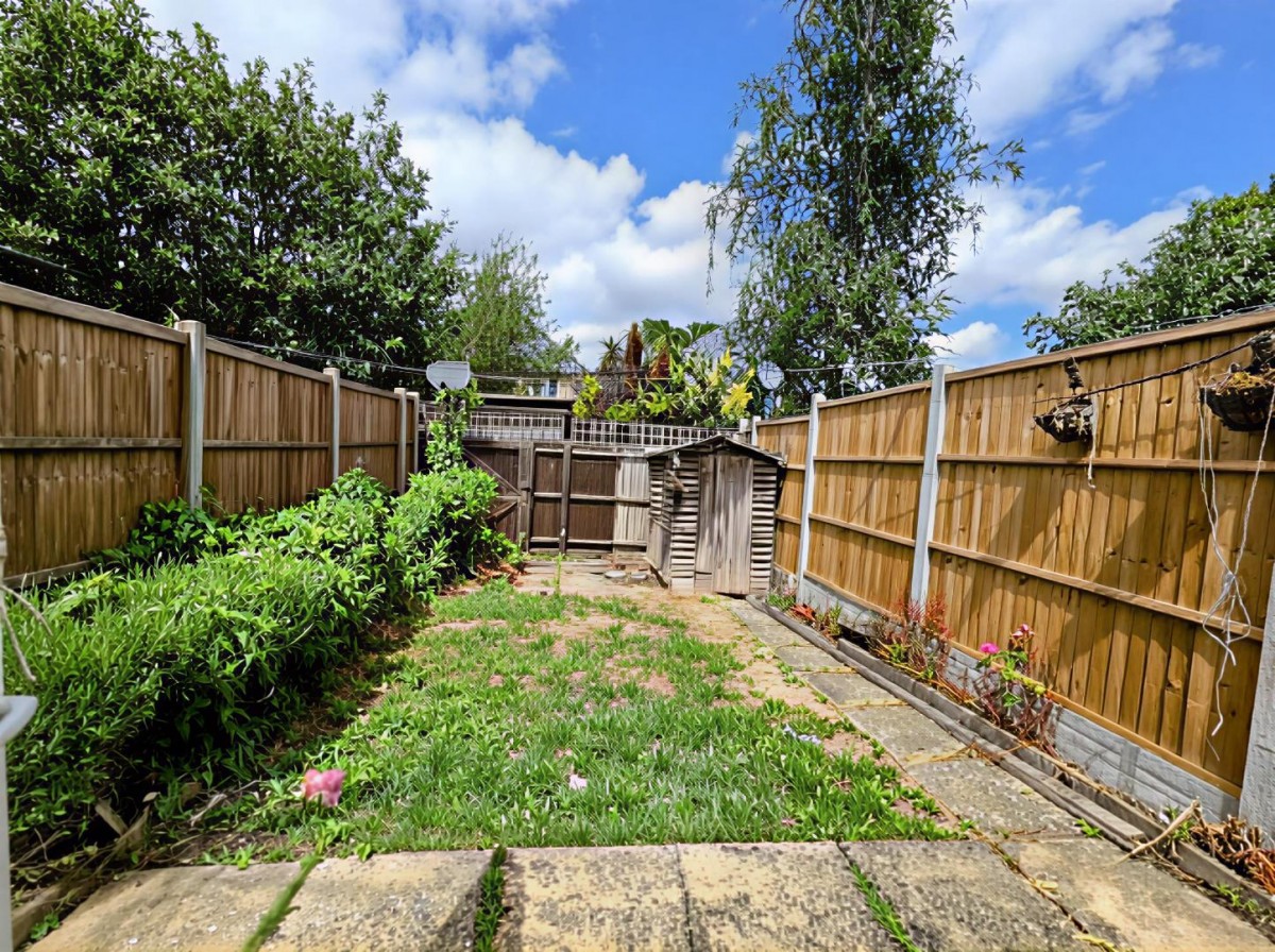 Fremantle Way, Hayes