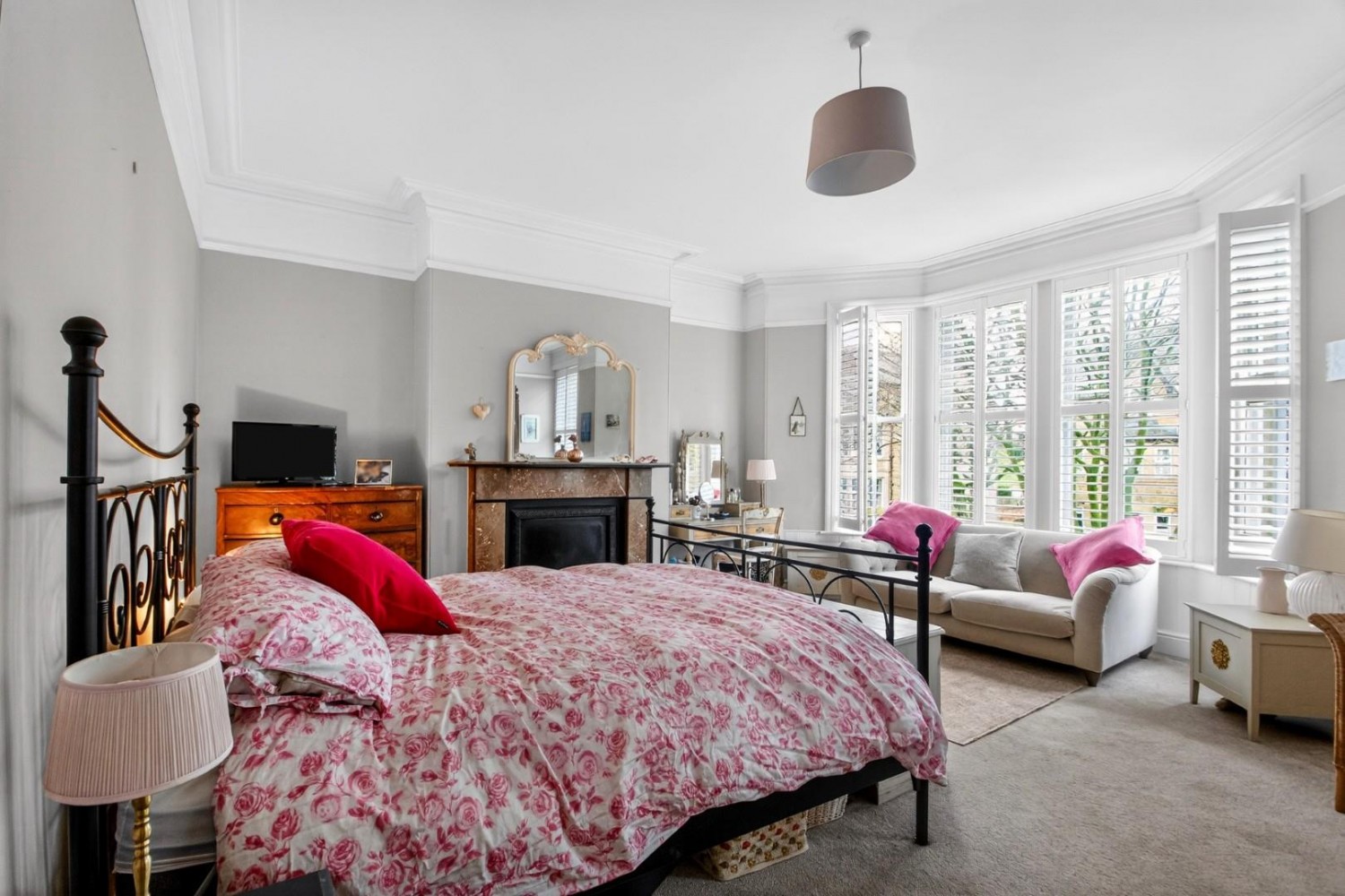 West End Avenue, Harrogate