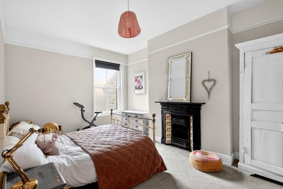 West End Avenue, Harrogate