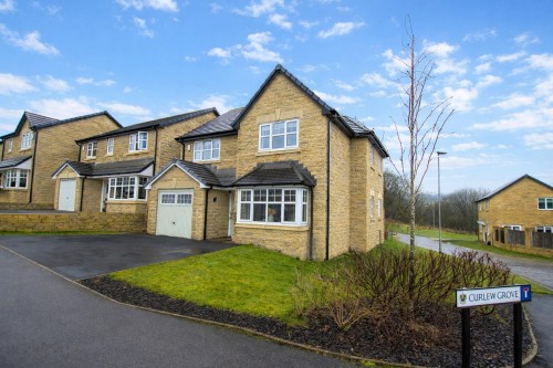 Curlew Grove, Darwen