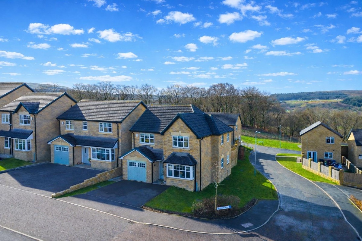 Curlew Grove, Darwen