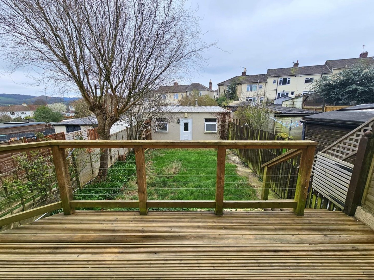 Lawrence Grove, Cam, Dursley