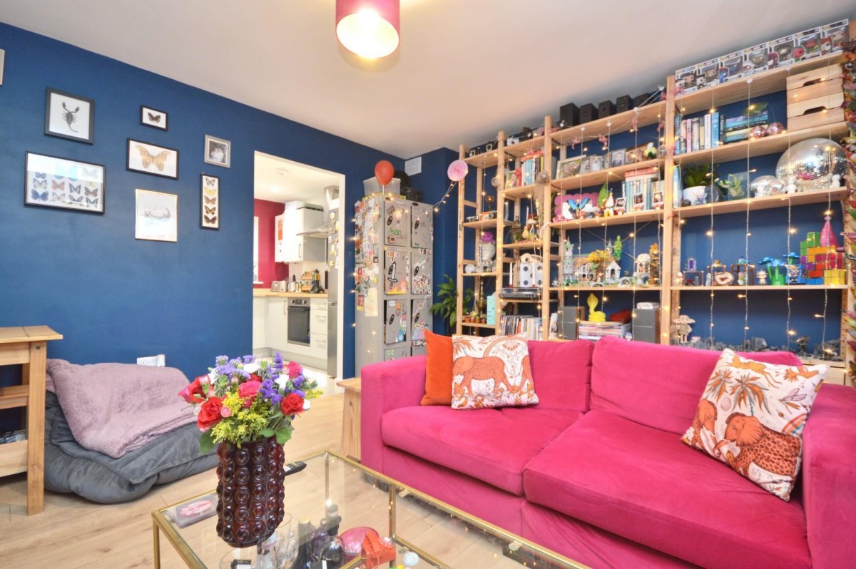 Hellier Walk, Bristol