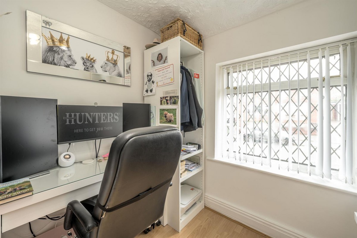 Hamilton Drive, Stourbridge, DY8 5EX