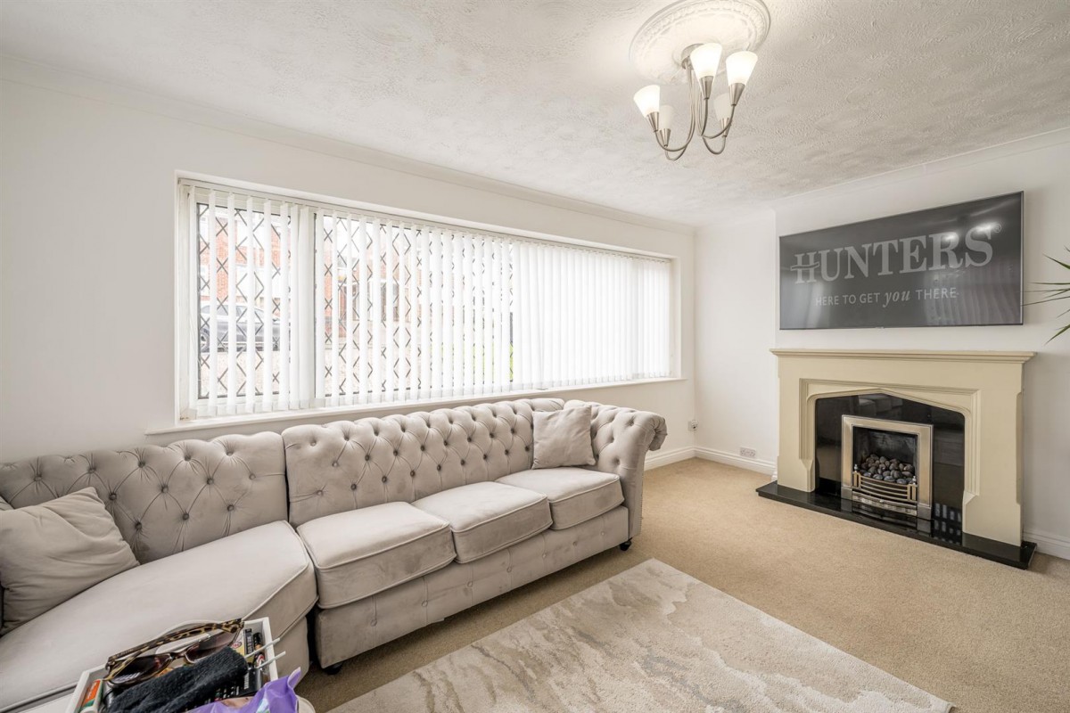 Hamilton Drive, Stourbridge, DY8 5EX