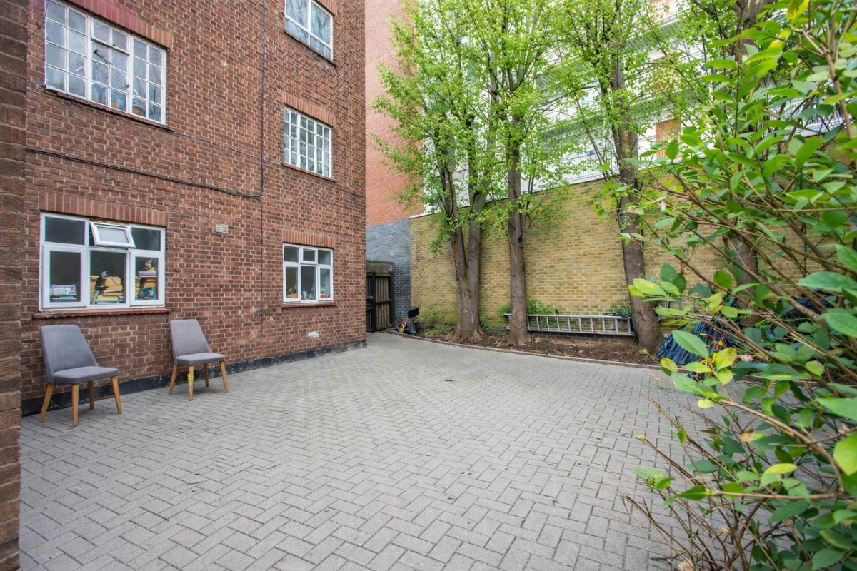 Dunn Street, London, E8