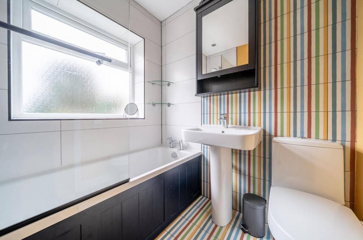 Woodhall Drive, Kirkstall, LS5