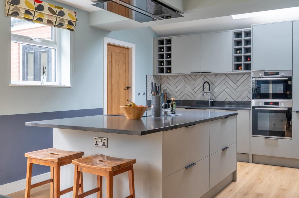 Woodhall Drive, Kirkstall, LS5