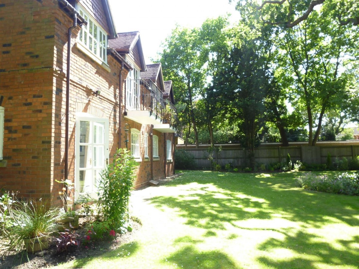 Blossomfield Gardens, Blossomfield Road, Solihull