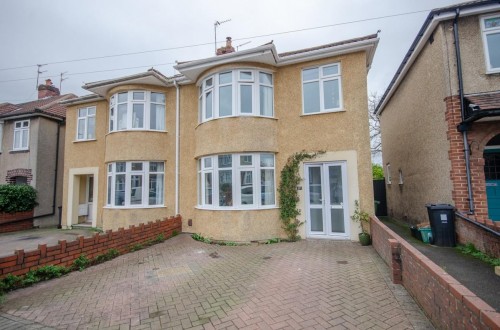 Coronation Road , Downend, Bristol, BS16 5SN