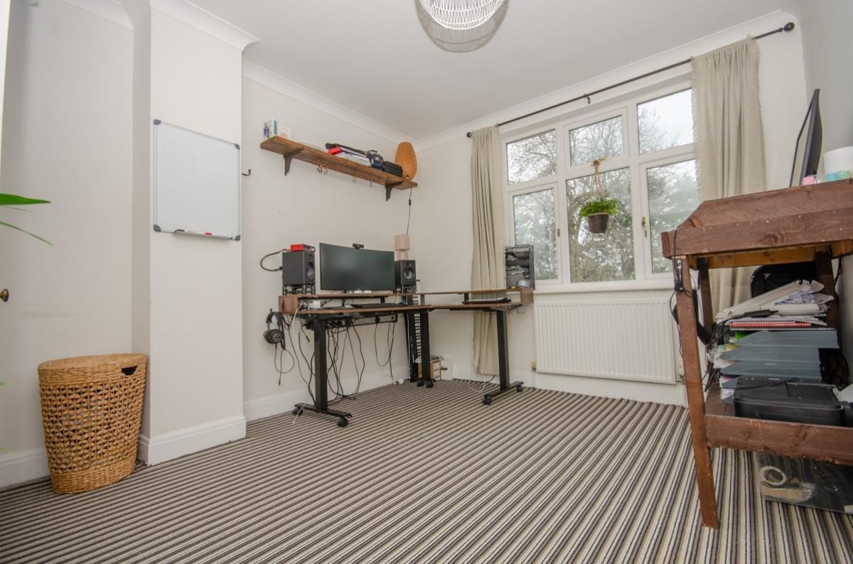 Coronation Road , Downend, Bristol, BS16 5SN