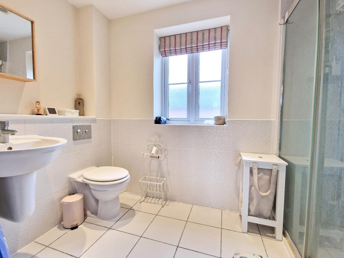 Whitelands Way, Bicester