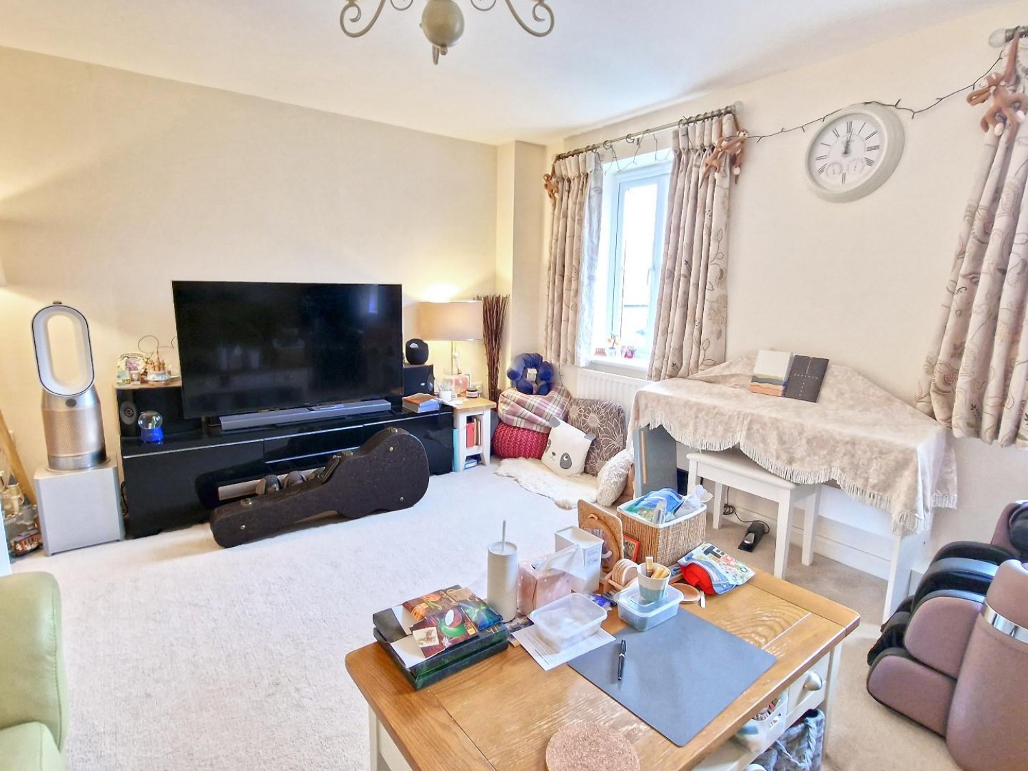 Whitelands Way, Bicester