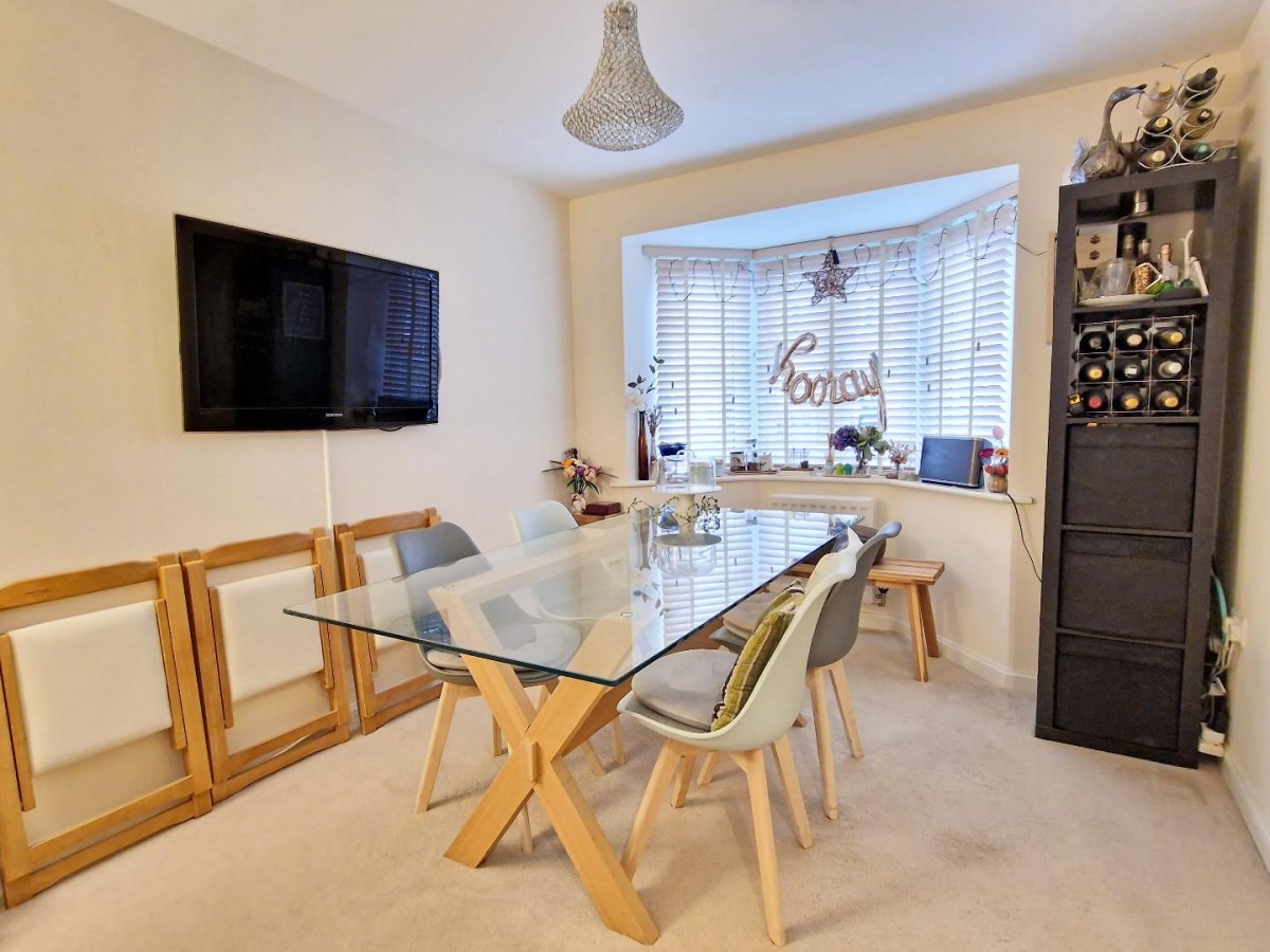 Whitelands Way, Bicester