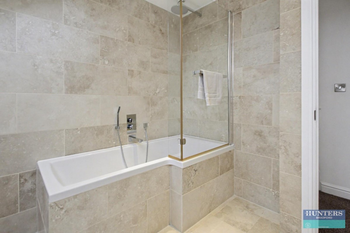 Chrisharben Court, Green End, Clayton, Bradford, BD14 6AF