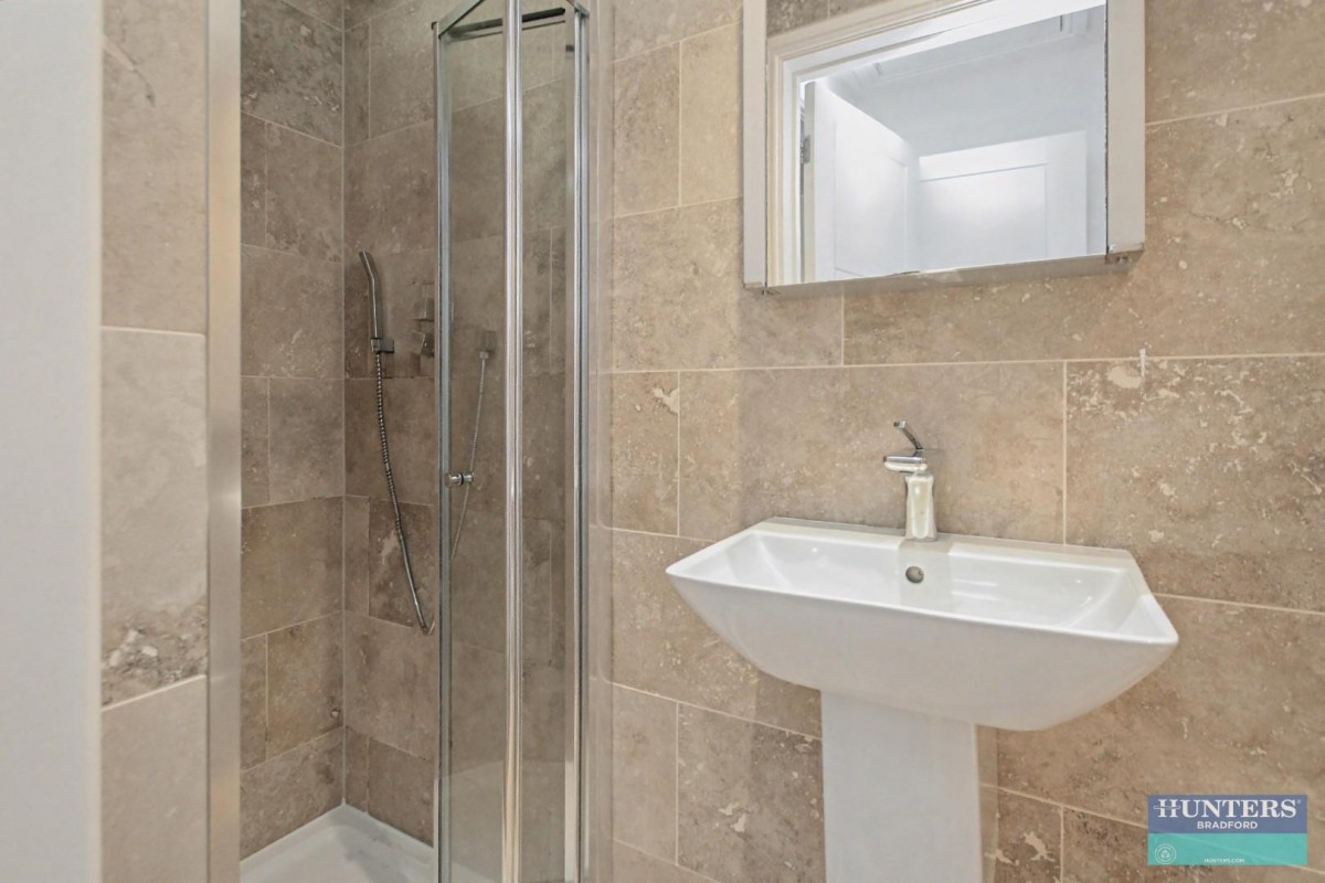 Chrisharben Court, Green End, Clayton, Bradford, BD14 6AF