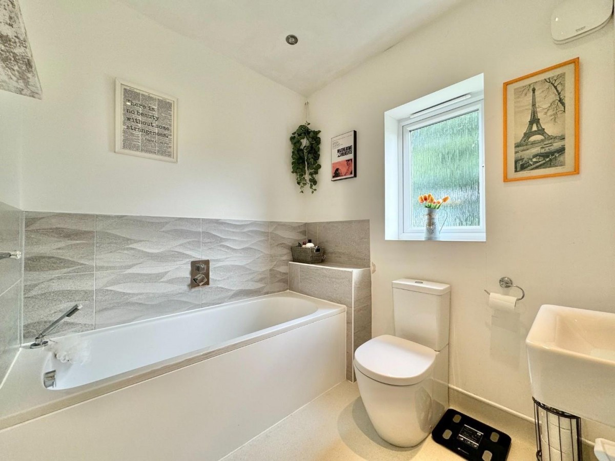 Raley Drive, Barnsley, S75 1FL